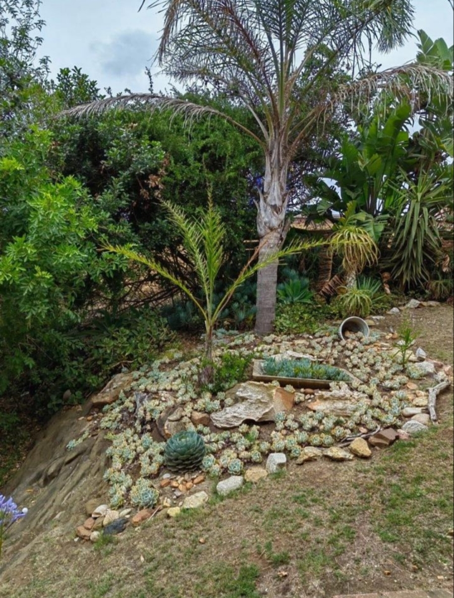 3 Bedroom Property for Sale in Wavecrest Eastern Cape